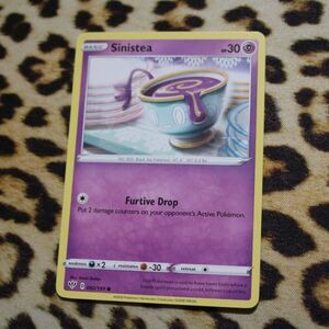 Sinistea 082/189 Pokemon Card